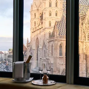 5* Hotel Do&co